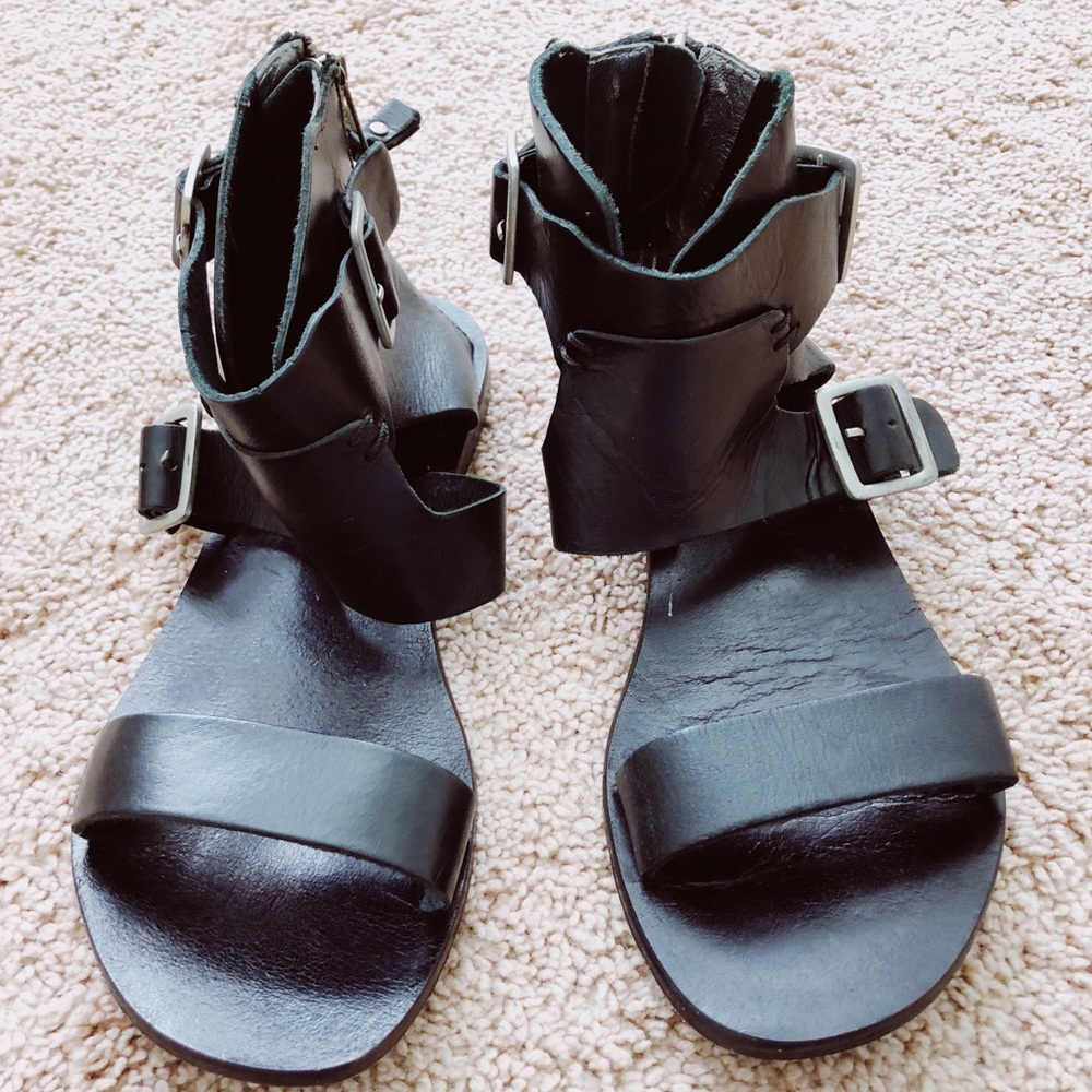 Urban outfitters Ecote sandals